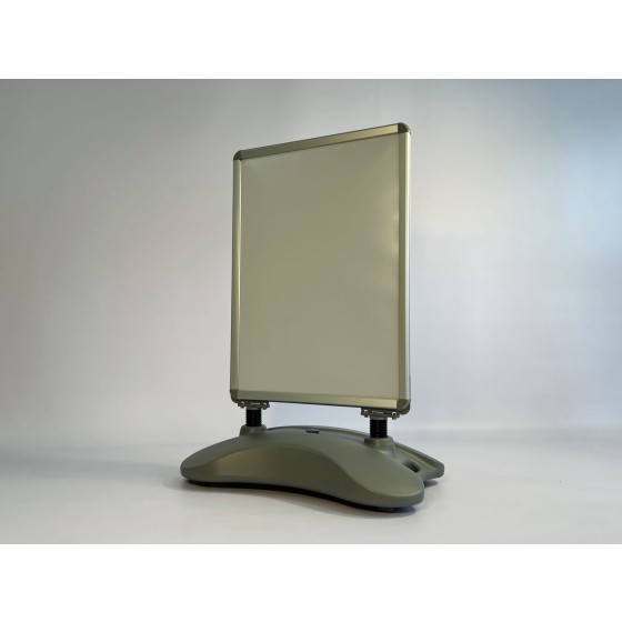 Pavement & Forecourt Signs H2O – Snapframe